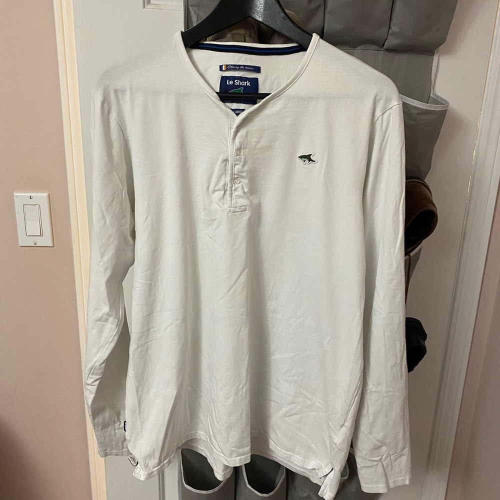 Le Shark Henley